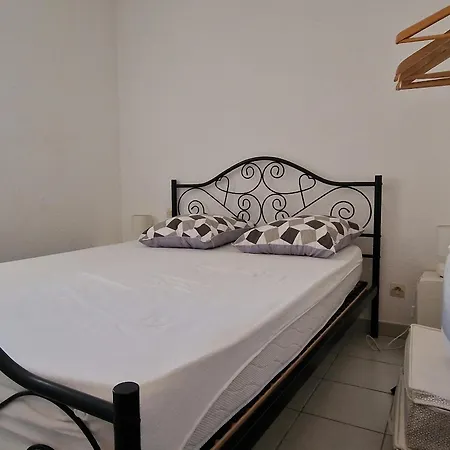 Bel Appart T2 A Banyuls Avec Terrasse Et Parking Prive - Fr-1-309-146 *