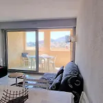 Bel T2 à Avec Terrasse Et Parking Privé - Fr-1-309-146