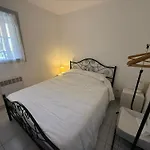Bel T2 à Avec Terrasse Et Parking Privé - Fr-1-309-146